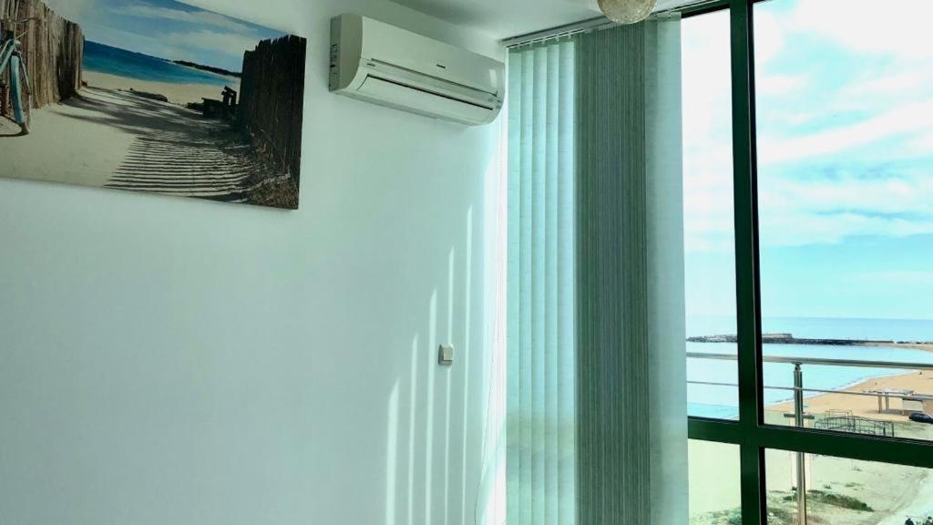 Beach Apartment No 17 Saints Constantine and Helena Екстер'єр фото